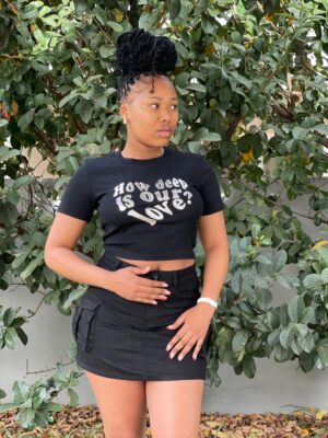 Comfortable and trendy crew neck crop top