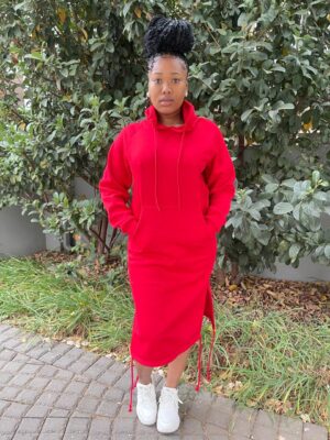 Stylish and cozy hooded midi dress, perfect for creating an effortlessly chic look
