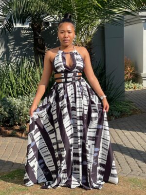 Fashionable open back maxi dress , combining elegance and comfort