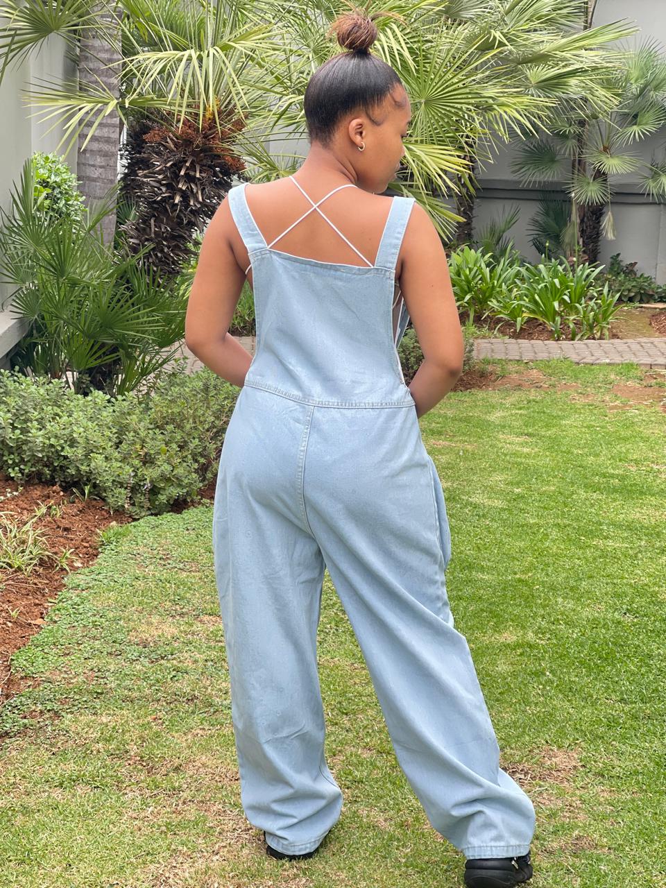 Fashionable big pockets jumpsuit for women and girls, combining convenience and style in gauteng