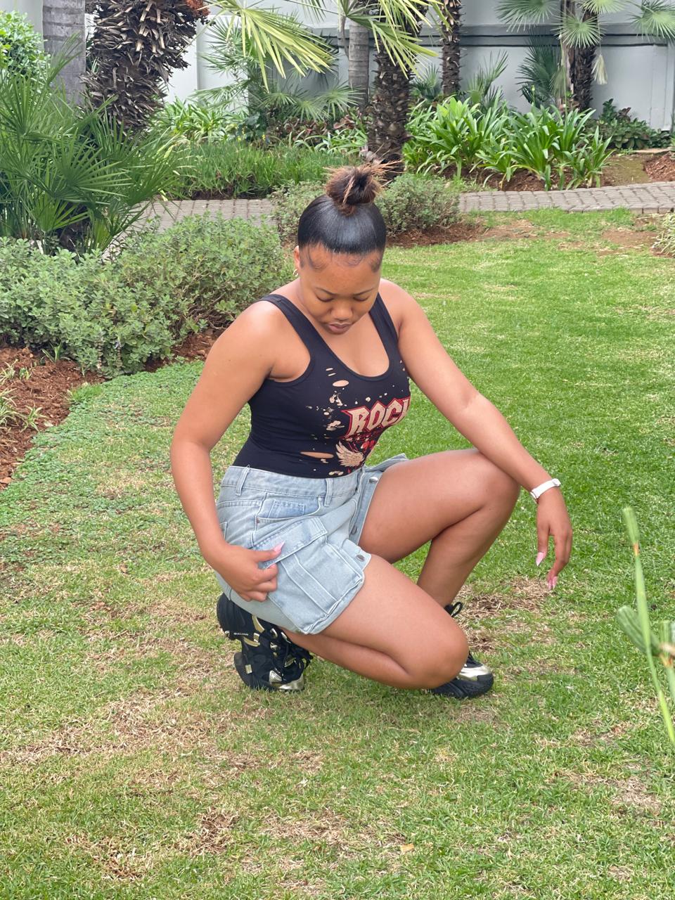 Fashionable and comfortable cargo pockets denim offering both style and functionality in johannesburg